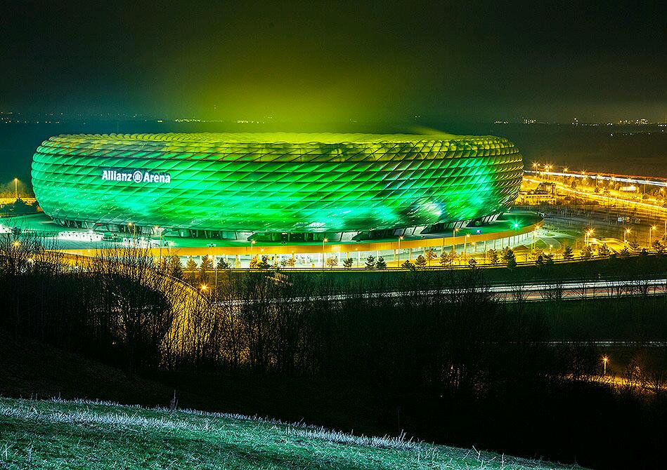 Зеленый стадион