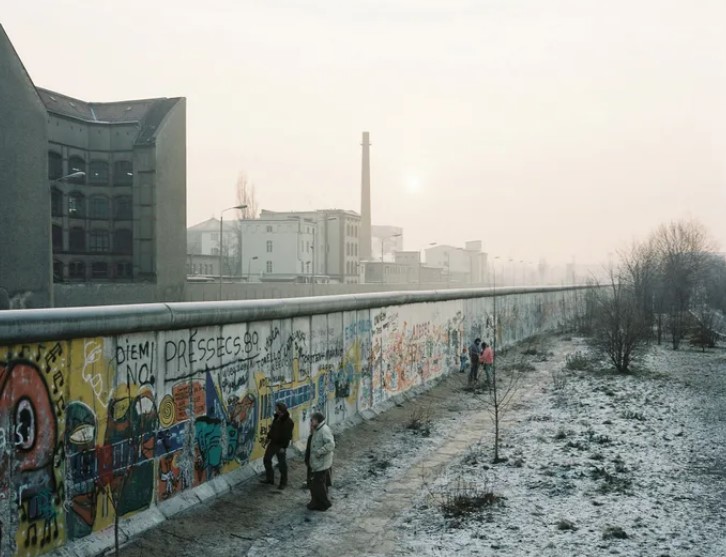 cortar a tajos completamente variable Qué es el Muro de Berlín?
