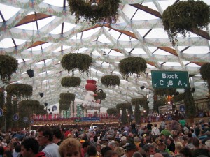 Carpa Hofbrau Festzelt por dentro, Oktoberfest