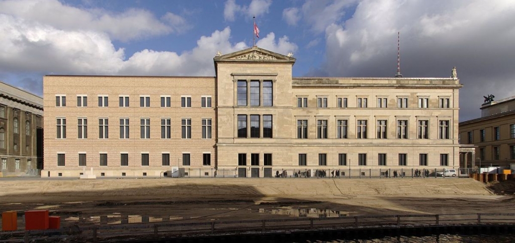 Fachada del Nuevo Museo de Berlín