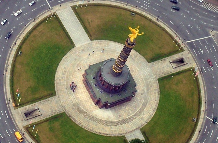 Vista aérea de la Columna de la Victoria de Berlínde la Victoria